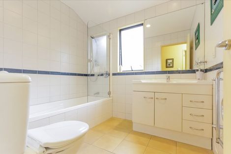 Photo of property in 123 Golf Road, Titirangi, Auckland, 0600