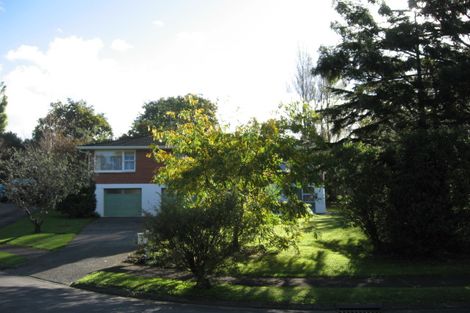 Photo of property in 5 Gerwyn Place, Pakuranga Heights, Auckland, 2010