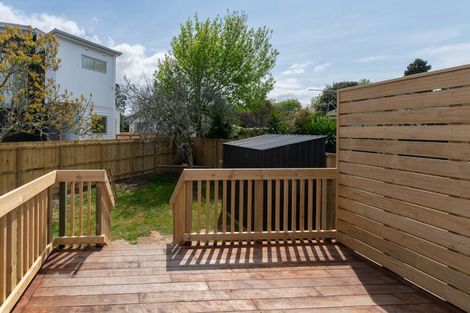 Photo of property in 27 Lyren Place, Half Moon Bay, Auckland, 2012