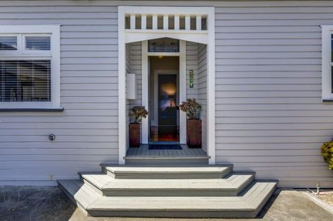 Photo of property in 53 Georges Drive, Napier South, Napier, 4110