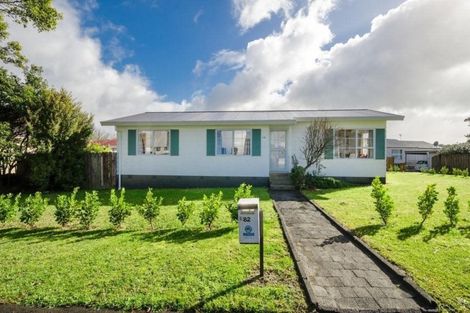 Photo of property in 1/82 Luanda Drive, Ranui, Auckland, 0612