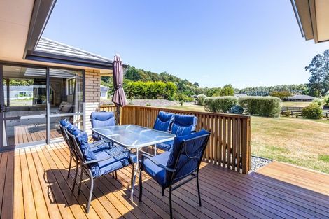 Photo of property in 63a Dalmore Way, Acacia Bay, Taupo, 3385