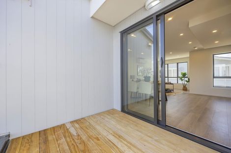 Photo of property in 8/8 Sheehan Road, Te Atatu South, Auckland, 0610