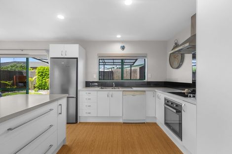 Photo of property in 21 Romana Crescent, Papamoa Beach, Papamoa, 3118