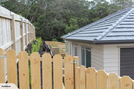 Photo of property in 92 Tiriwa Drive, Massey, Auckland, 0614