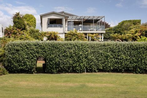 Photo of property in 46 Links View Drive, Omokoroa, 3114