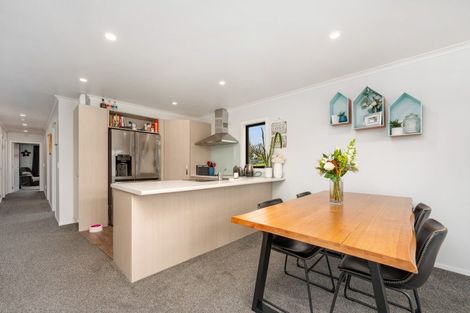 Photo of property in 6 Poplar Grove, Feilding, 4702