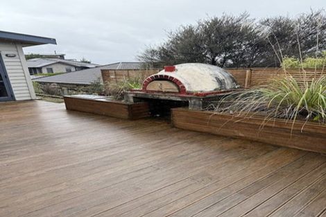 Photo of property in 12a Riverstone Drive, Riverstone Terraces, Upper Hutt, 5018