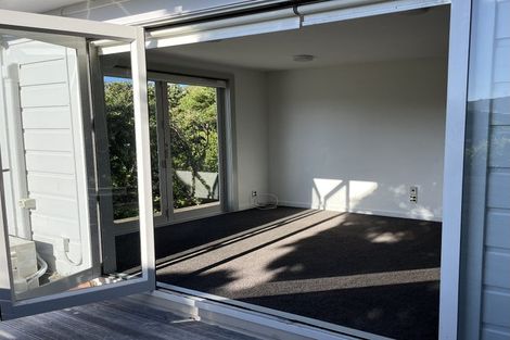Photo of property in 203 Melbourne Road, Island Bay, Wellington, 6023