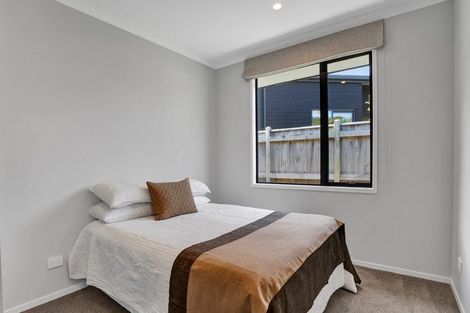 Photo of property in 8 Matau Lane, Ferndale, New Plymouth, 4310