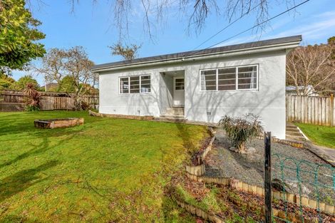 Photo of property in 48 Stokes Valley Road, Stokes Valley, Lower Hutt, 5019