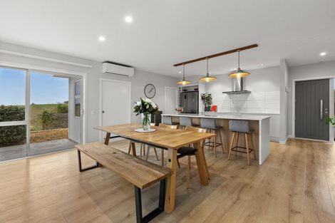 Photo of property in 22 Quarry Ridge, Poraiti, Napier, 4182