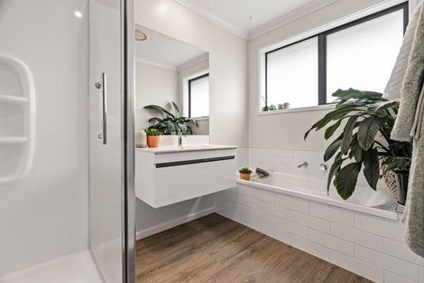 Photo of property in 24 Kuru Place, Papamoa, 3118