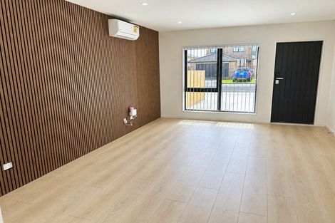 Photo of property in 2/20a Cleek Road, Mangere East, Auckland, 2024
