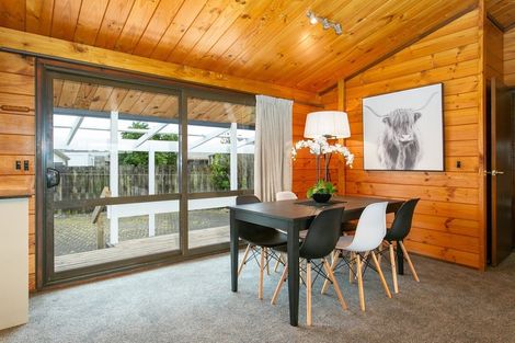 Photo of property in 36 Browning Street, Leamington, Cambridge, 3432