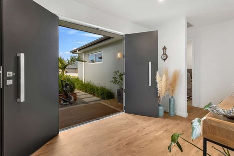 Photo of property in 30 Ngaroma Crescent, Whitianga, 3510