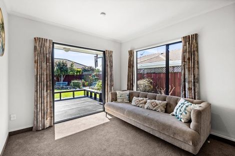 Photo of property in 1 Hyatt Grove, Greenmeadows, Napier, 4112