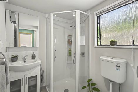 Photo of property in 222 Main Road South, Raumati South, Paraparaumu, 5032