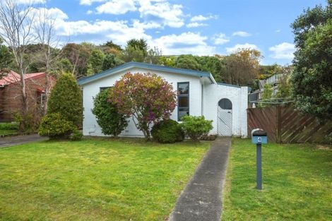 Photo of property in 4 Bowline Place, Whitby, Porirua, 5024