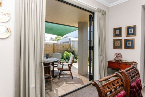 Photo of property in 35 Mcphee Street, Dannevirke, 4930