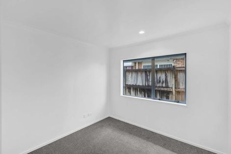 Photo of property in 10 Kalberry Place, East Tamaki, Auckland, 2016