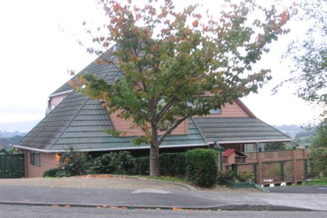 Photo of property in 14 Amokura Street, Waikanae, 5036