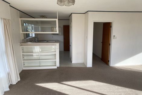 Photo of property in 1/70 Gulf View Road, Murrays Bay, Auckland, 0630