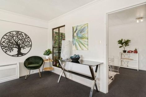 Photo of property in 9 Tirita Street, Kawaha Point, Rotorua, 3010