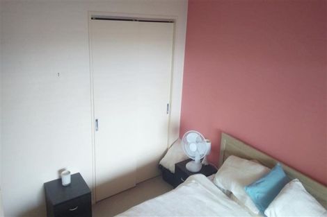 Photo of property in Stadium Garden Flats, 213/107 Thorndon Quay, Pipitea, Wellington, 6011