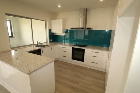 Photo of property in 35a Gledstane Road, Stanmore Bay, Whangaparaoa, 0932