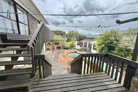 Photo of property in 121 Redoubt Road, Goodwood Heights, Auckland, 2105