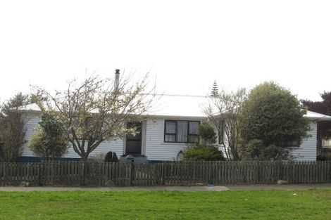 Photo of property in 18 Harris Street, Waitara, 4320