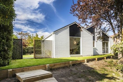 Photo of property in 2/34 Greers Road, Burnside, Christchurch, 8041