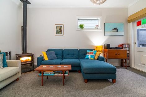 Photo of property in 187 Queens Drive, Lyall Bay, Wellington, 6022