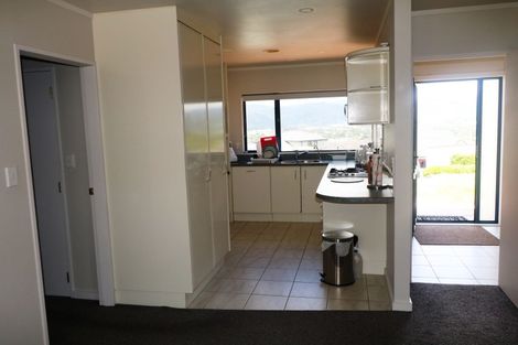 Photo of property in 34 Birkinshaw Grove, Riverstone Terraces, Upper Hutt, 5018