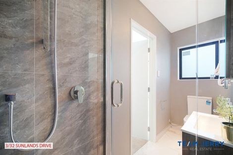 Photo of property in 3/32 Sunlands Drive, Manurewa, Auckland, 2102