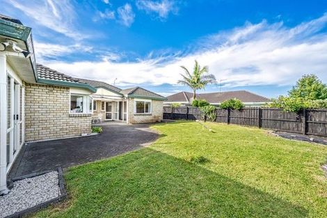 Photo of property in 2 Amadeus Place, Northpark, Auckland, 2013