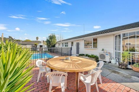 Photo of property in 1 D'arcy Place, Taradale, Napier, 4112