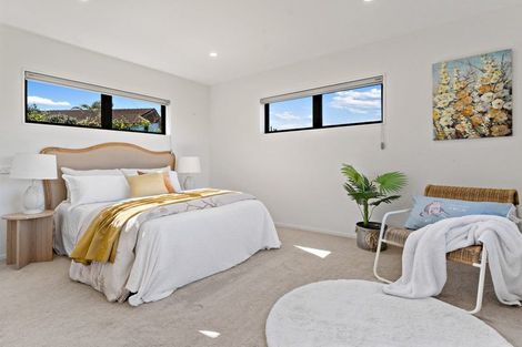 Photo of property in 12 Channing Crescent, Botany Downs, Auckland, 2010