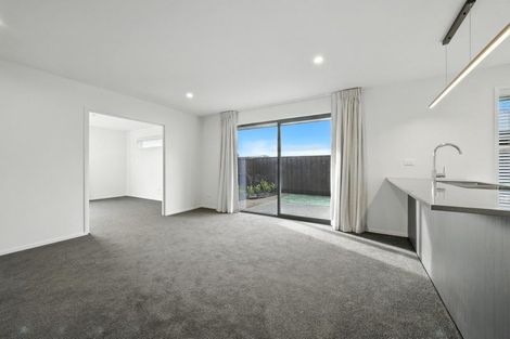 Photo of property in 22 Herridge Street, Woodend, 7691