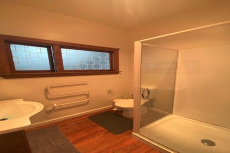 Photo of property in 35 Memorial Avenue, Ilam, Christchurch, 8053