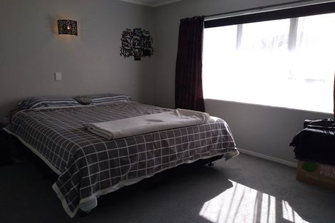 Photo of property in 40a Park Estate Road, Rosehill, Papakura, 2113
