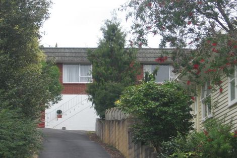 Photo of property in 1/22 Sovereign Place, Glenfield, Auckland, 0629