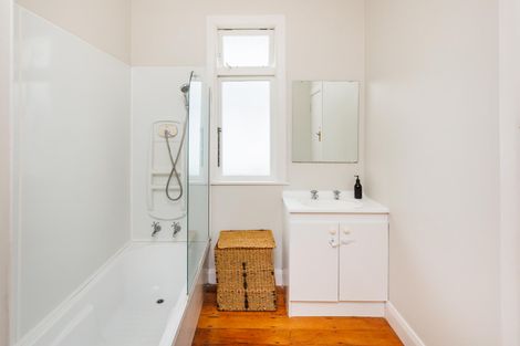 Photo of property in 76 Havill Street, Takaro, Palmerston North, 4410