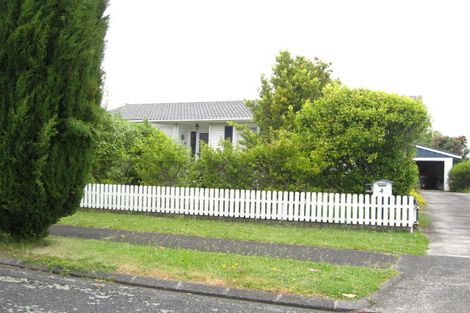 Photo of property in 4 Kea Place, Mangere Bridge, Auckland, 2022