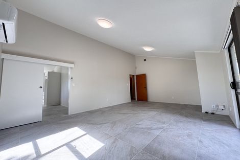 Photo of property in 16 Greenstone Place, Clover Park, Auckland, 2019
