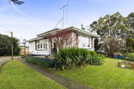 Photo of property in 2 Rawhiti Street, Greerton, Tauranga, 3112