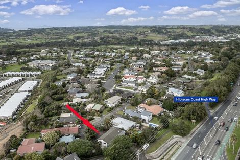 Photo of property in 61 John Dee Crescent, Red Beach, 0932