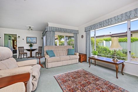 Photo of property in 9 Malbec Way, Greenmeadows, Napier, 4112