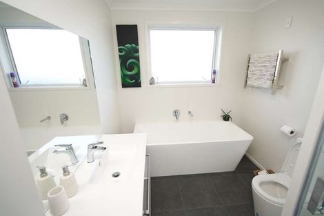 Photo of property in 27 George Street, Bulls, 4818